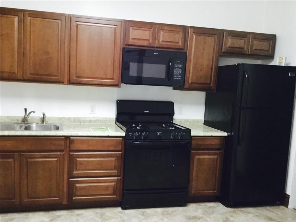 820 Rose Street McKees Rocks, PA 15136 - Photo 2 of 18