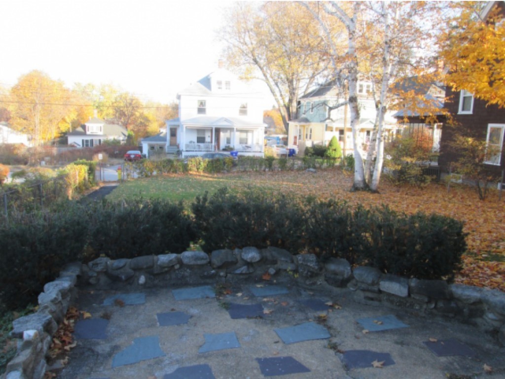 82 Riley Avenue Manchester, NH 03103 - Photo 22 of 28