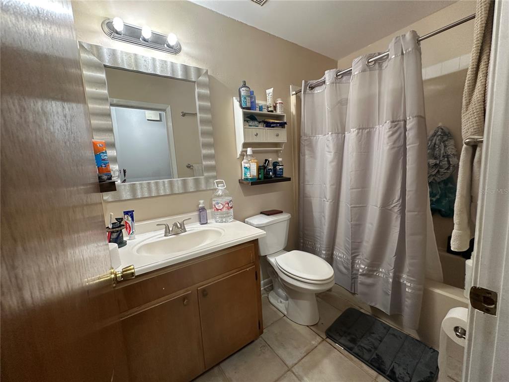 126 Southwest Mockingbird Way Lake City, FL 32024 - Photo 37 of 37 a bathroom with a sink toilet and shower