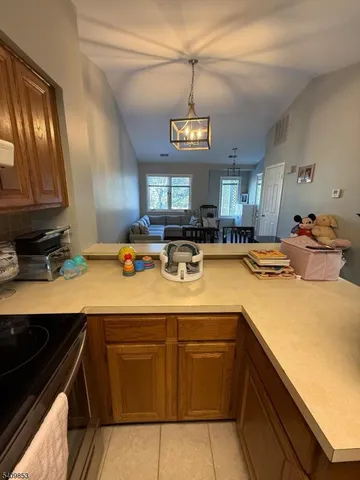 $2,125 | 6 Troon Terrace, Annandale, NJ 08801