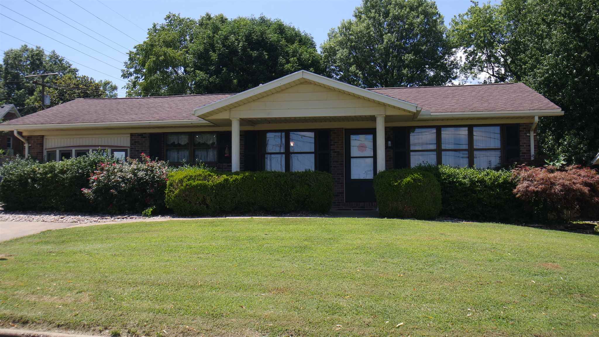 801 Smith Road Mount Vernon, IN 47620 - Photo 1 of 14 Gallery Image 1