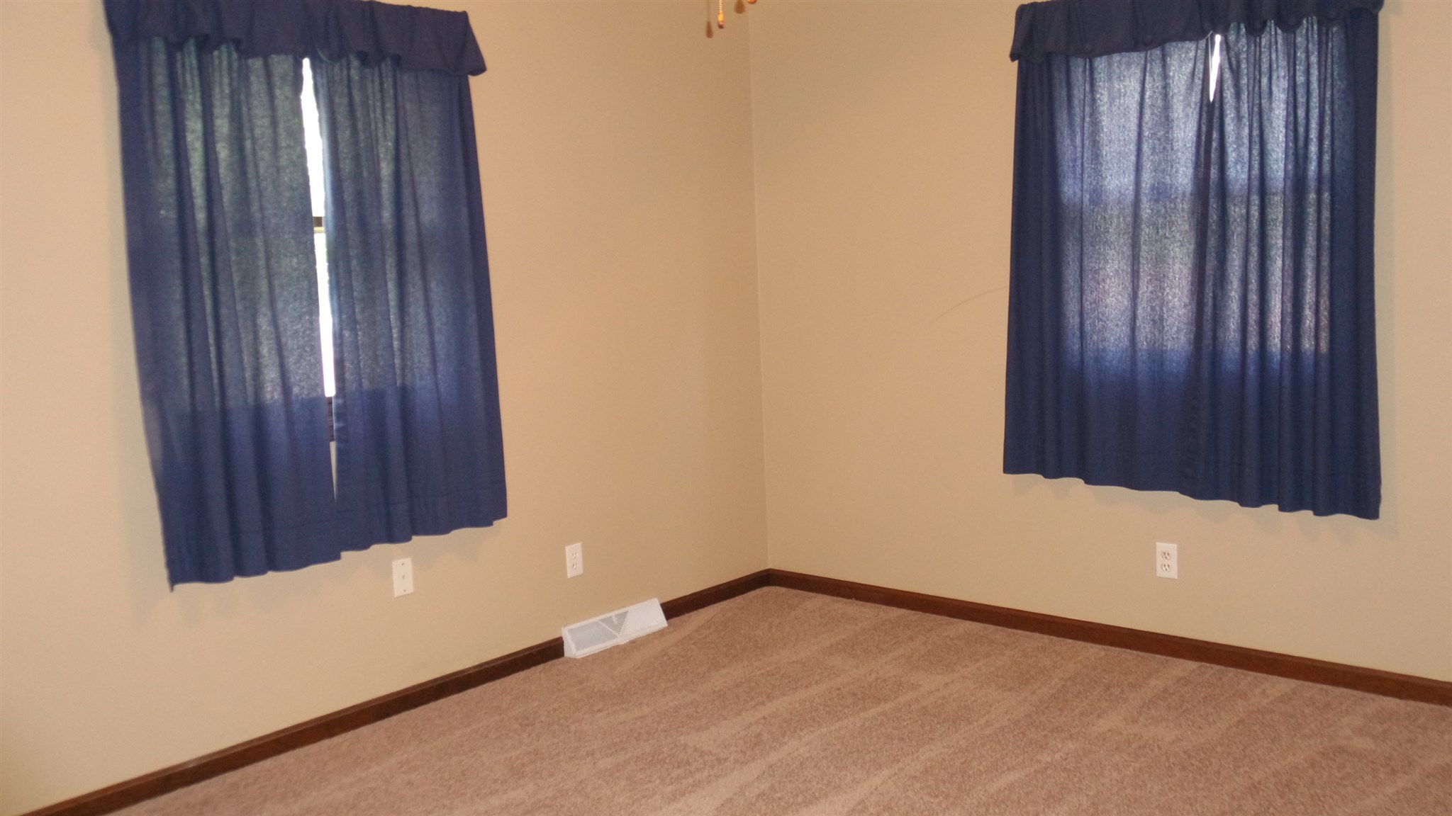 801 Smith Road Mount Vernon, IN 47620 - Photo 4 of 14 Gallery Image 4