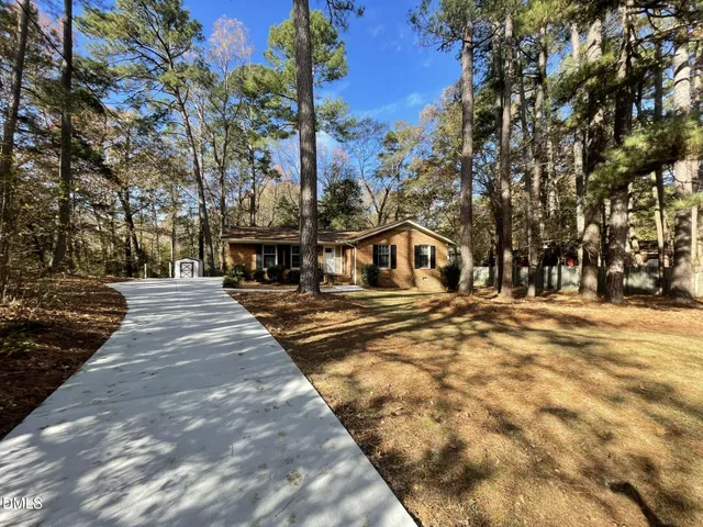 $1,625 | 7761 Brookdale Drive, Raleigh, NC 27616