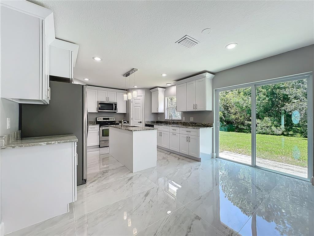 11963 Bentry Street Orlando, FL 32824 - Photo 14 of 80