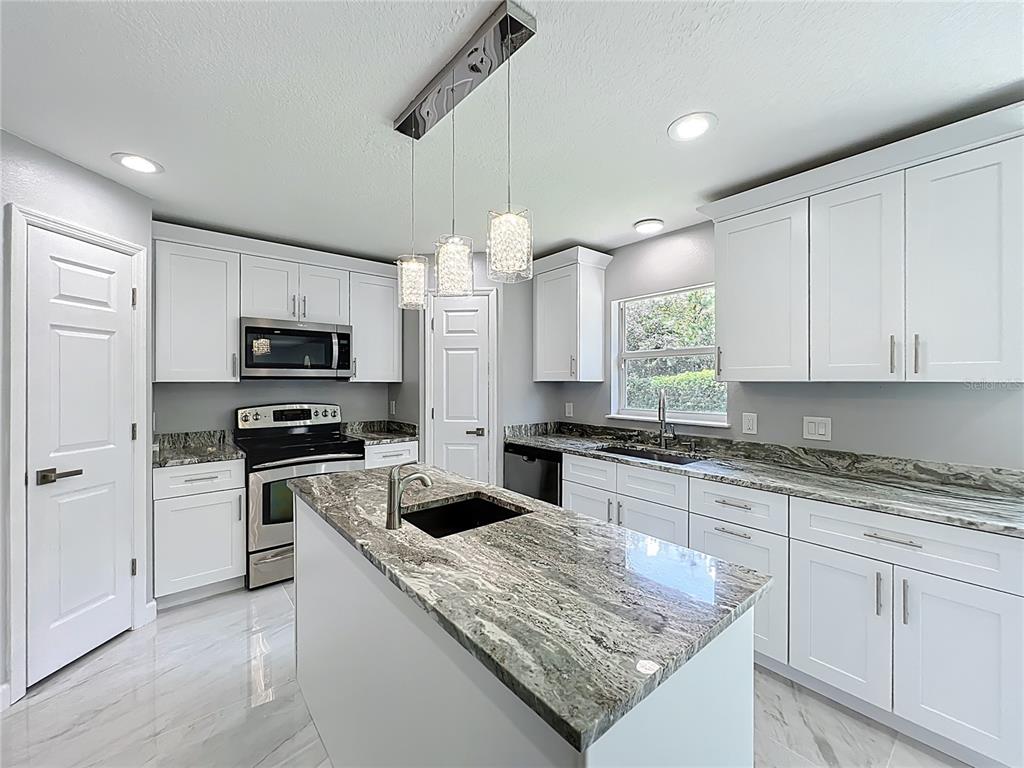 11963 Bentry Street Orlando, FL 32824 - Photo 17 of 80