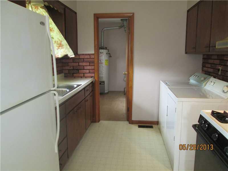 7538 Brehob Road Indianapolis, IN 46217 - Photo 3 of 15 Gallery Image 3