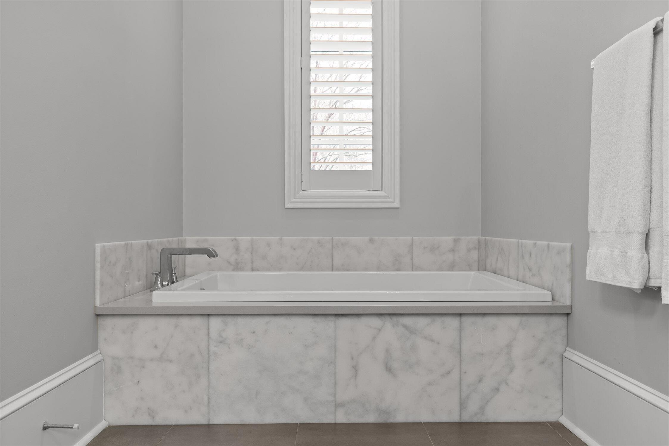 554 Whitehall Road, Unit 110 Chattanooga, TN 37405 - Photo 17 of 46 34-Whitehall-34