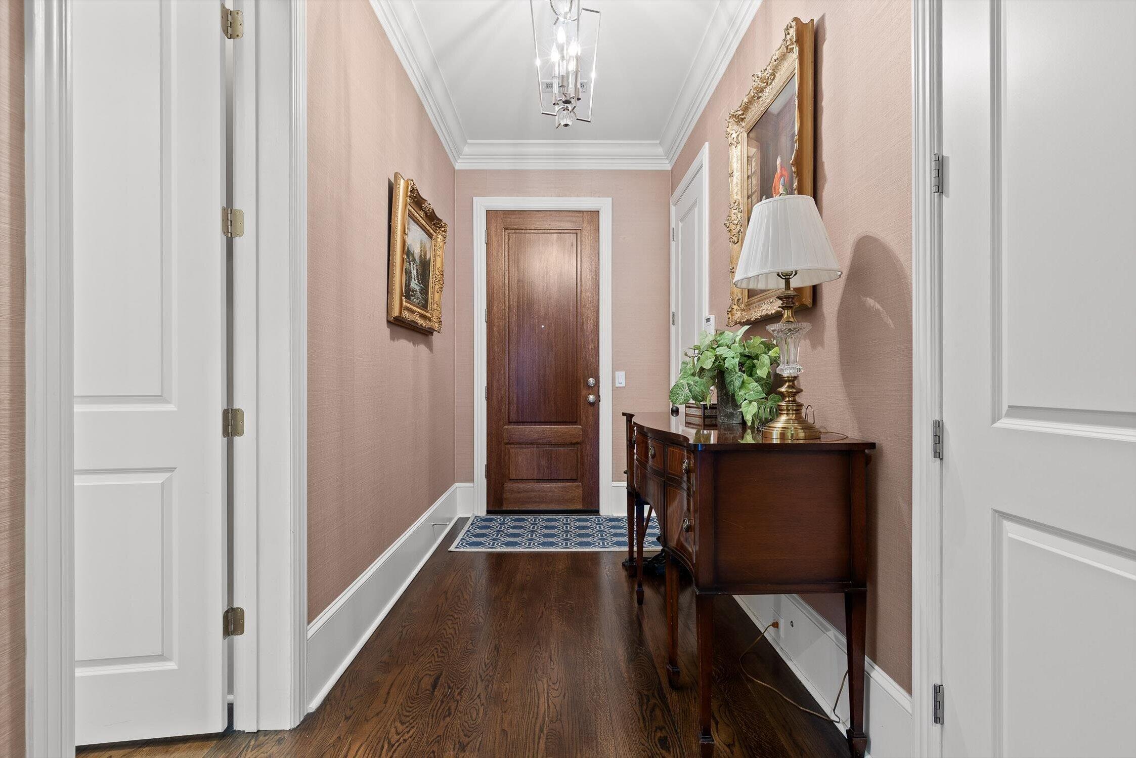 554 Whitehall Road, Unit 110 Chattanooga, TN 37405 - Photo 7 of 46 19-Whitehall-19