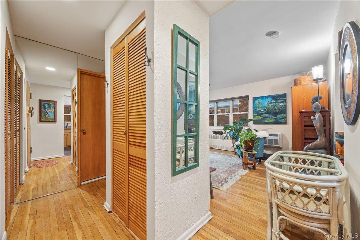 183 Drake Avenue, Unit 1P New Rochelle, NY 10805 - Photo 9 of 12