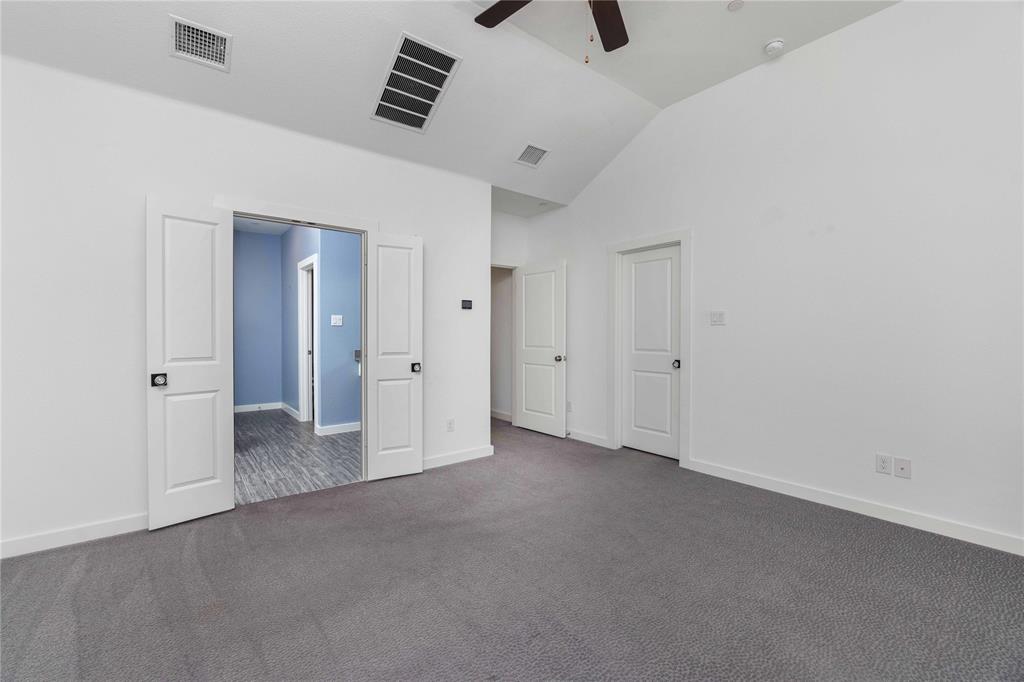 631 Cobblestone Lane Irving, TX 75039 - Photo 21 of 32 a view of empty room