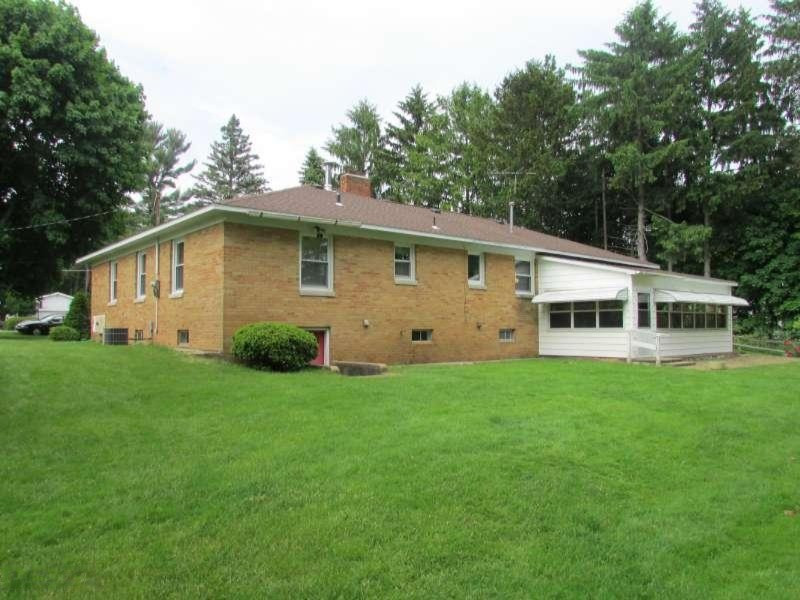 1297 Duck Lake Road Muskegon, MI 49445 - Photo 3 of 25 IMG_0349-800