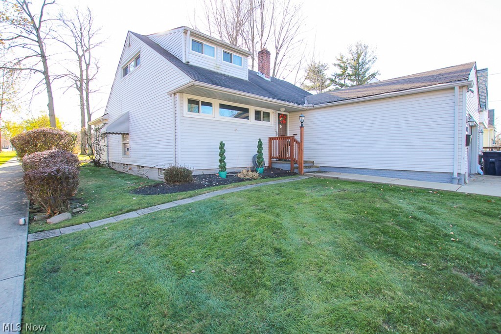 24200 Cedar Road Beachwood, OH 44122 - Photo 20 of 23 Side View
