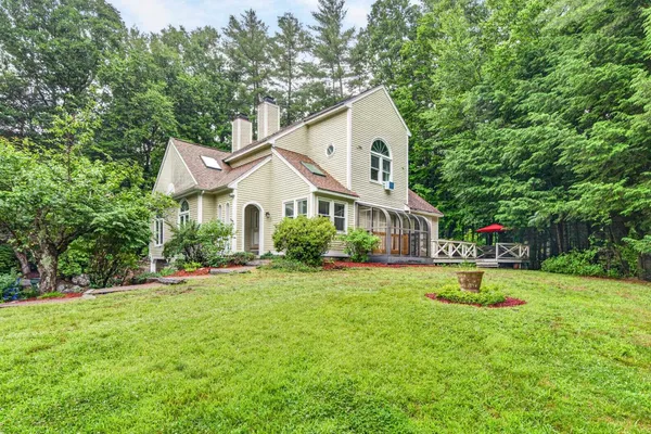 $519,000 | 12 Ryan Road, Unit B, Goffstown, NH 03045
