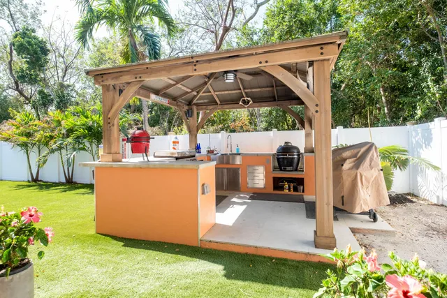 a view of outdoor space yard and patio