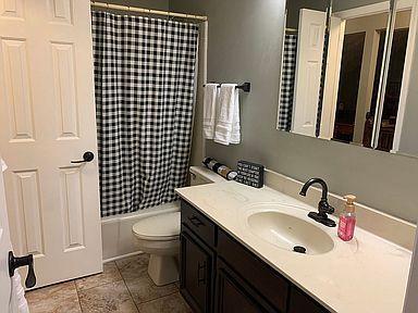 6746 Hickory Creek Road Chattanooga, TN 37421 - Photo 14 of 22 bathroom