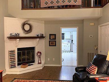 6746 Hickory Creek Road Chattanooga, TN 37421 - Photo 3 of 22 Living Room_FP