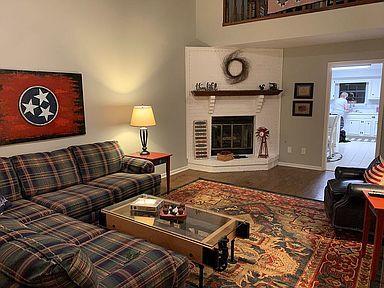 6746 Hickory Creek Road Chattanooga, TN 37421 - Photo 4 of 22 Living Room
