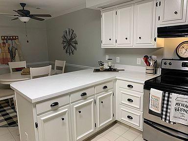 6746 Hickory Creek Road Chattanooga, TN 37421 - Photo 6 of 22 kitchen1