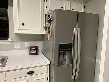 6746 Hickory Creek Road Chattanooga, TN 37421 - Photo 9 of 22 kitchen_fridge