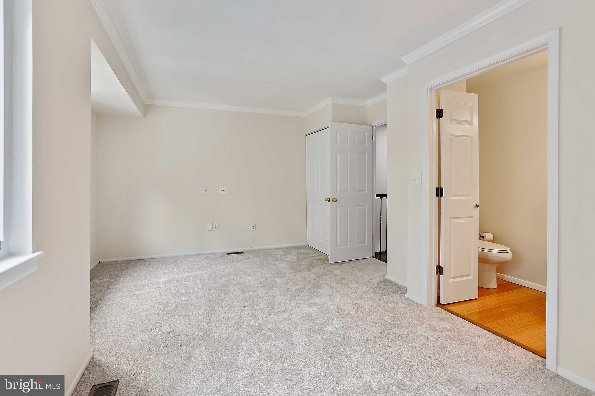 7008 Sherwood Road, Unit 36 Baltimore, MD 21239 - Photo 19 of 44