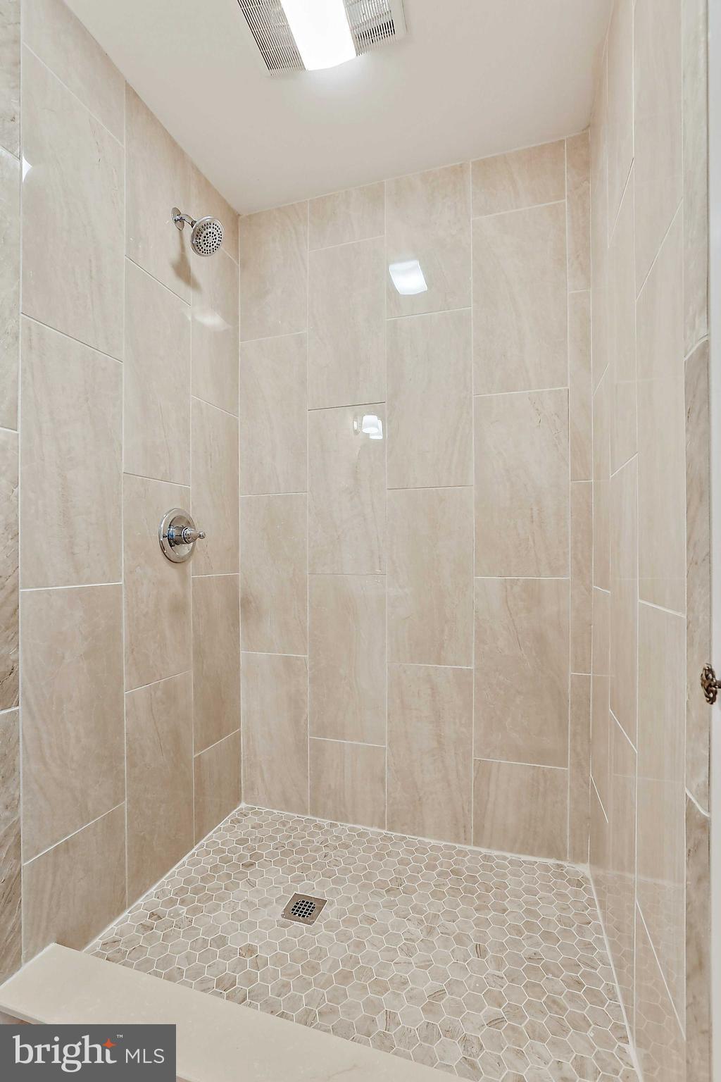 7008 Sherwood Road, Unit 36 Baltimore, MD 21239 - Photo 24 of 44