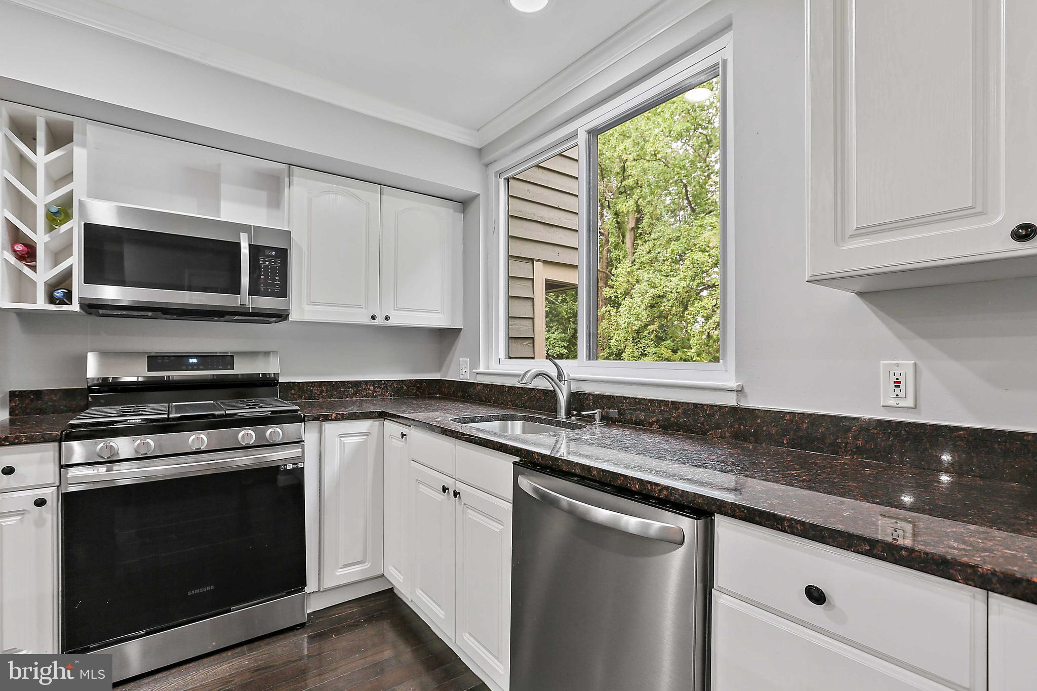 7008 Sherwood Road, Unit 36 Baltimore, MD 21239 - Photo 6 of 44