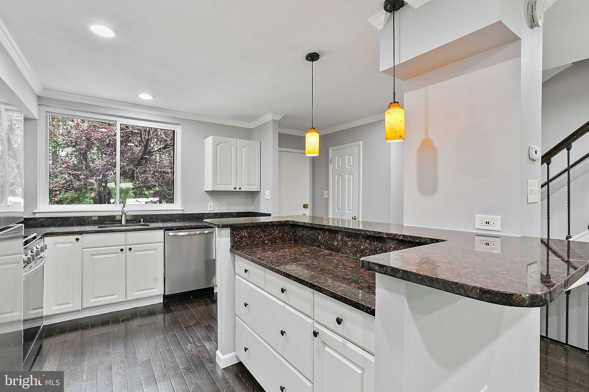 7008 Sherwood Road, Unit 36 Baltimore, MD 21239 - Photo 8 of 44