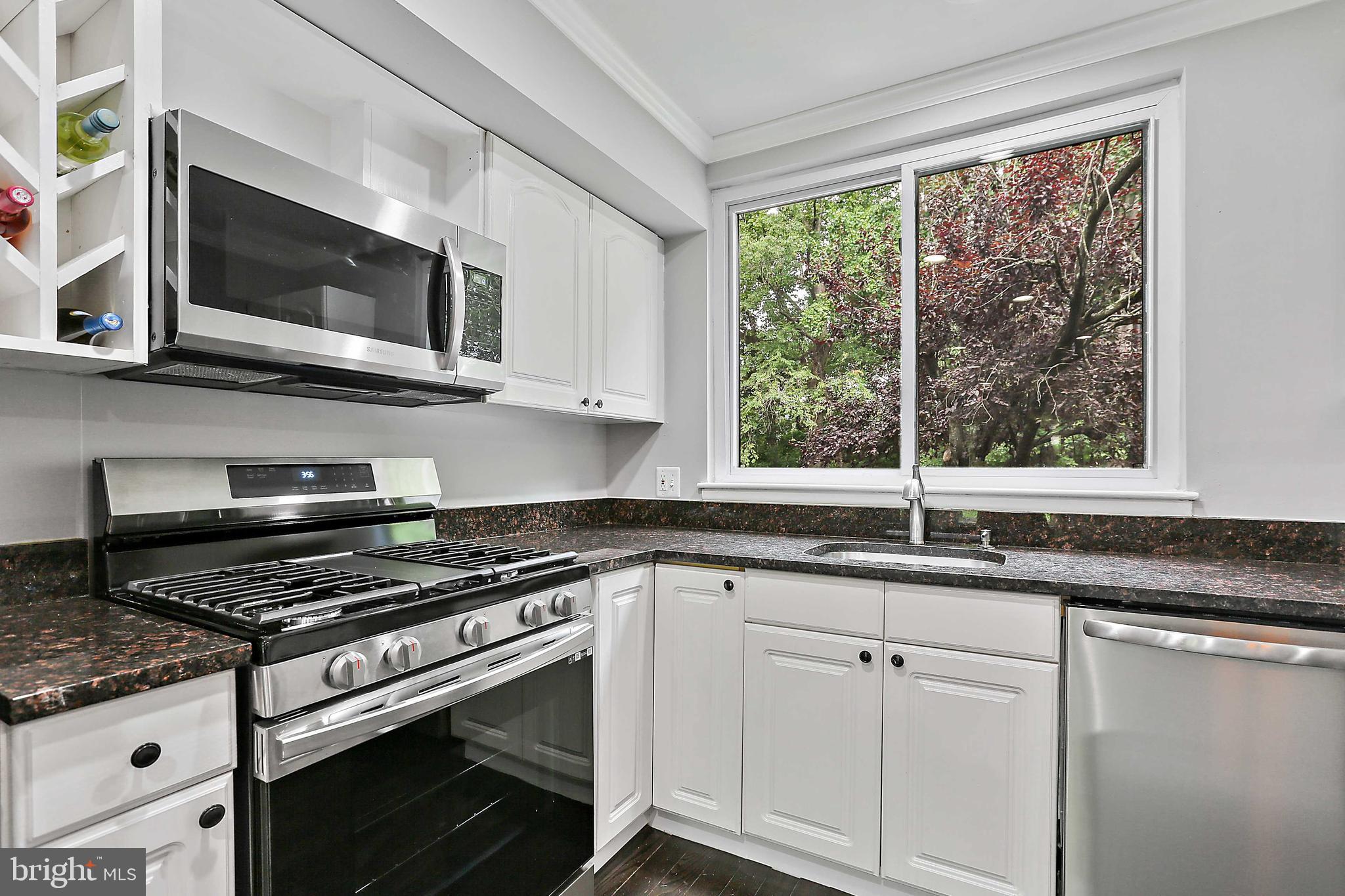 7008 Sherwood Road, Unit 36 Baltimore, MD 21239 - Photo 9 of 44