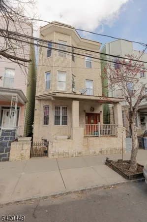 $1,150,000 | 212 Maple Street, Weehawken, NJ 07086