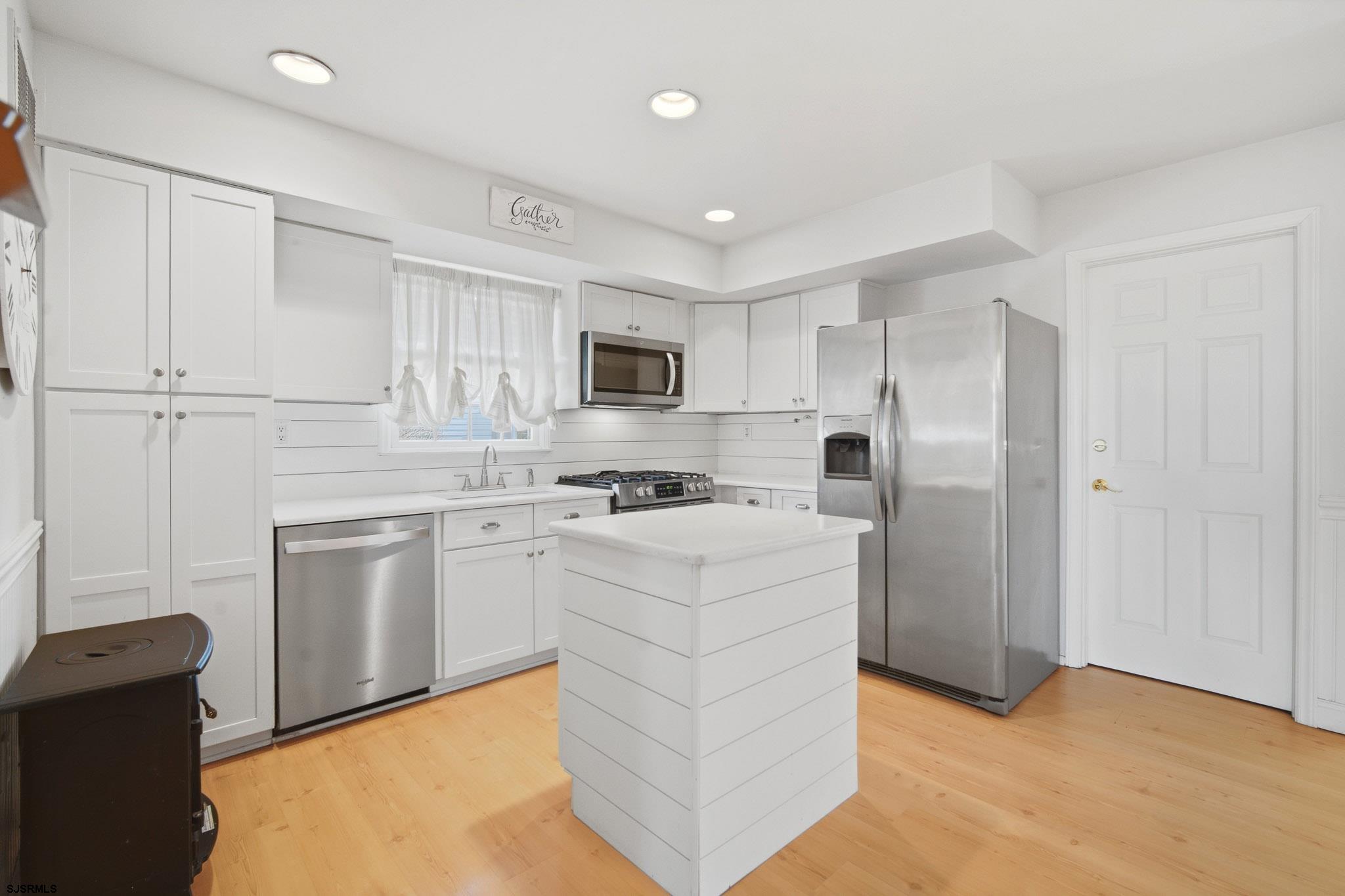 42 Gulph Mill Road Somers Point, NJ 08244 - Photo 16 of 30