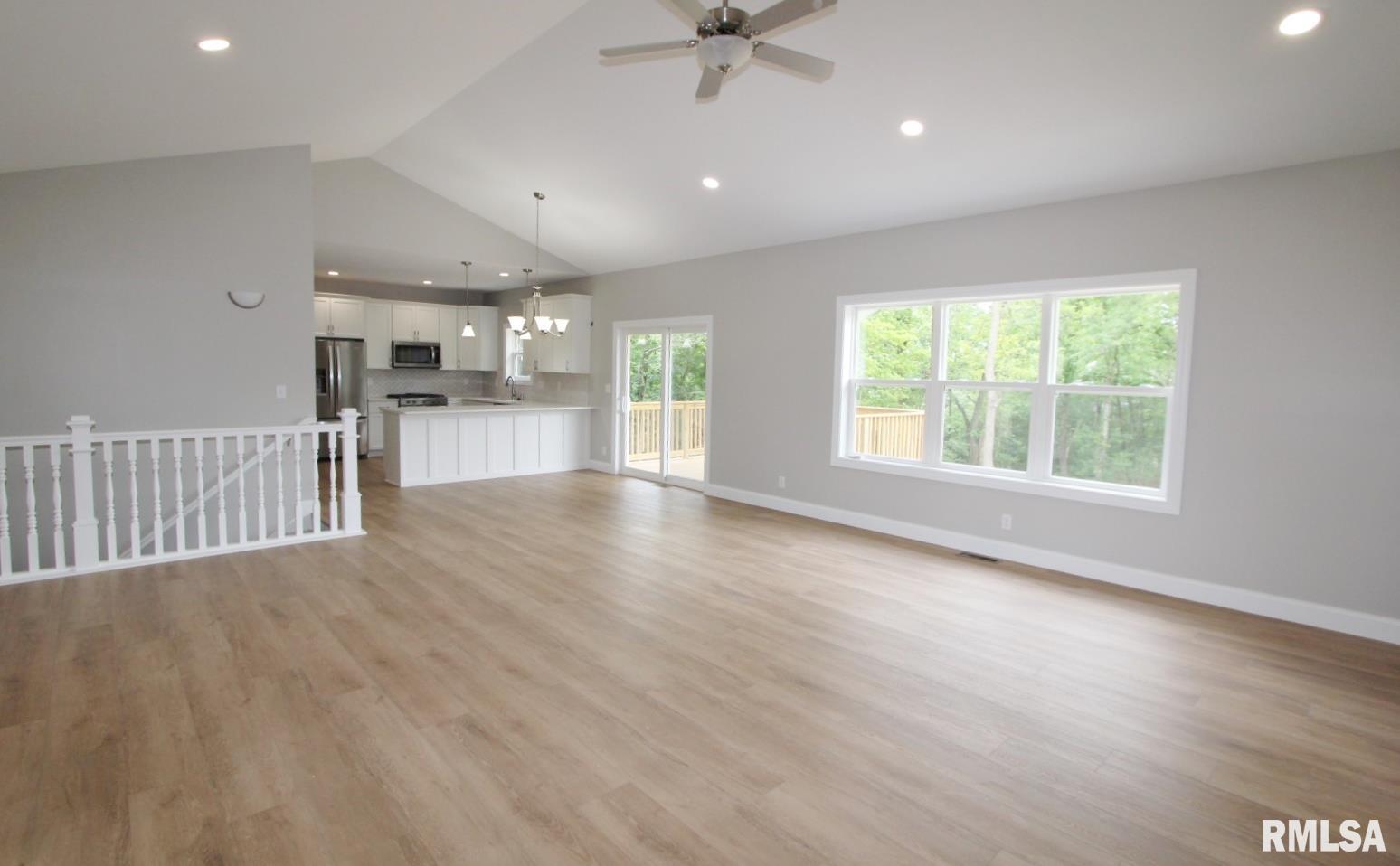 107 Samuel Court Washington, IL 61571 - Photo 7 of 90