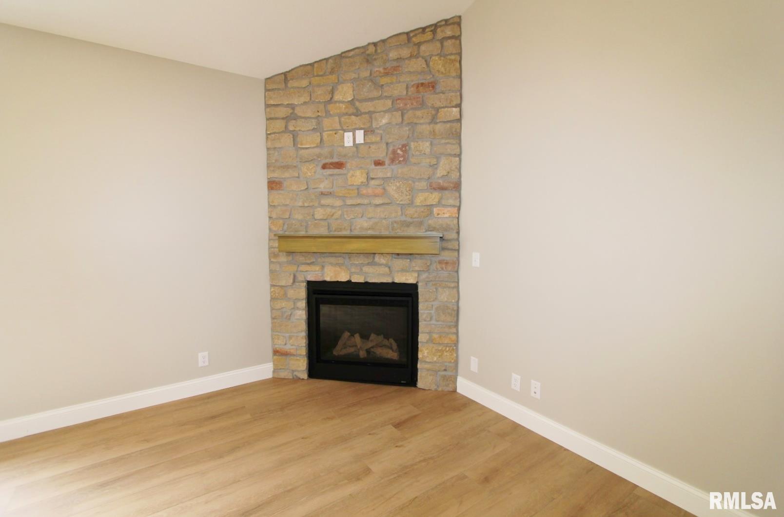 107 Samuel Court Washington, IL 61571 - Photo 10 of 90