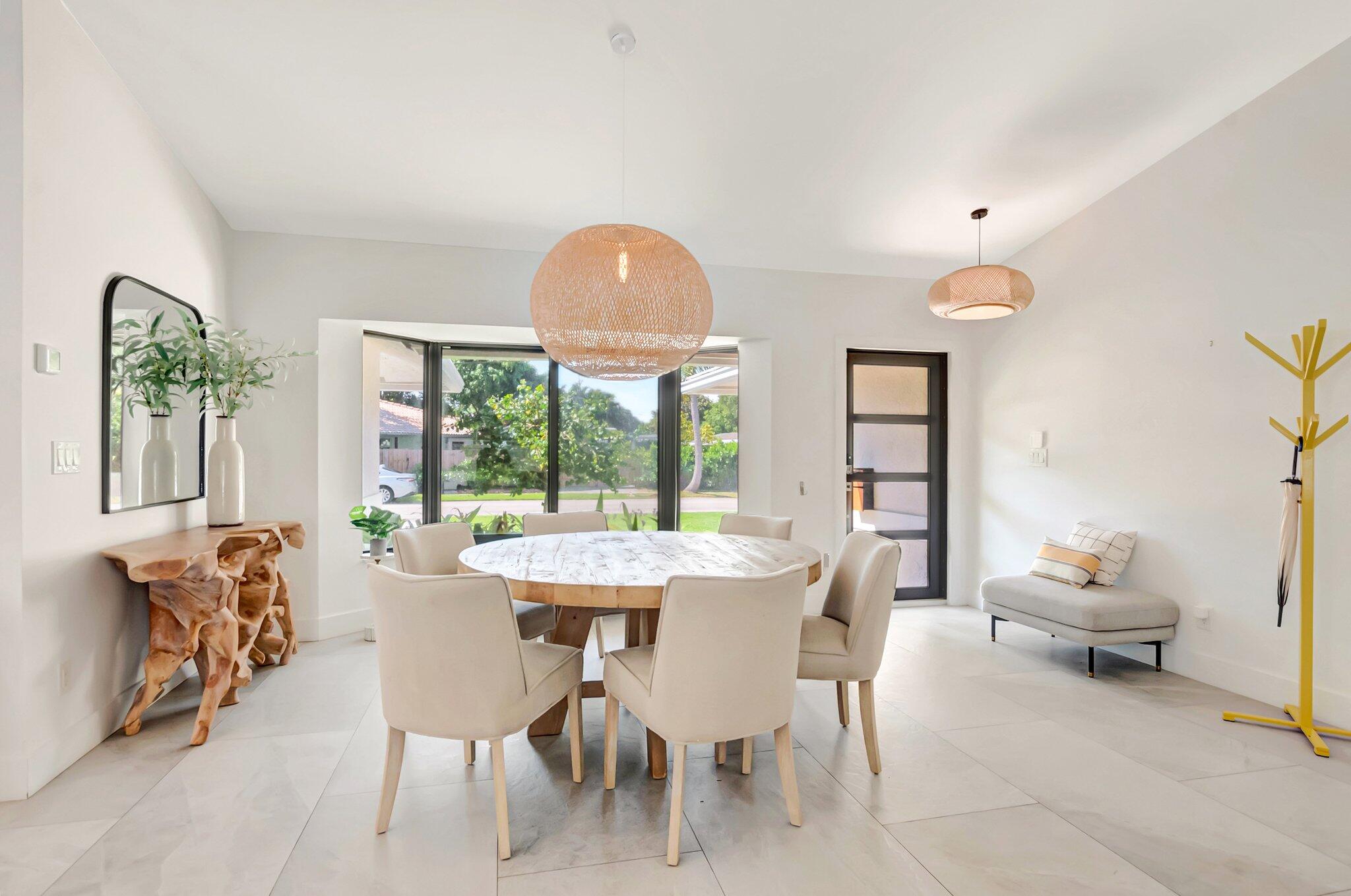 981 Southwest 8th Street Boca Raton, FL 33486 - Photo 3 of 22 Dining