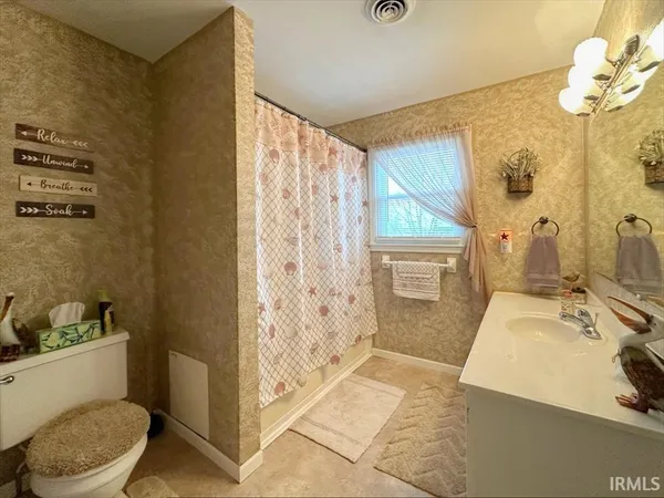 $369,900 | 1847 750 East, Greentown, IN 46936