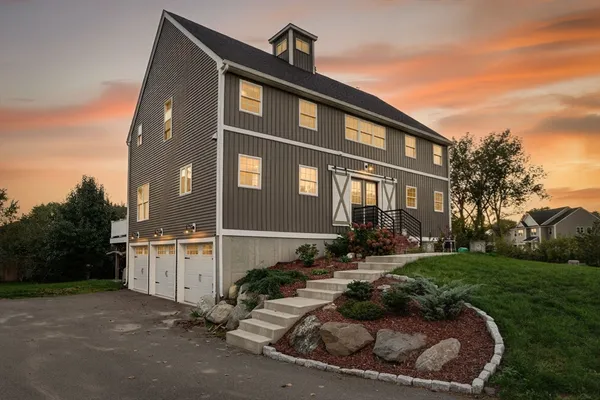 $899,000 | 124 Tiffany Street, Attleboro, MA 02703