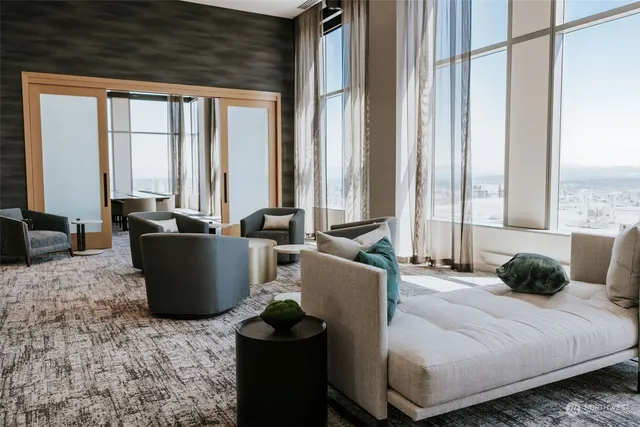 $7,245 | 1340 4th Avenue, Unit 5707, Seattle, WA 98101