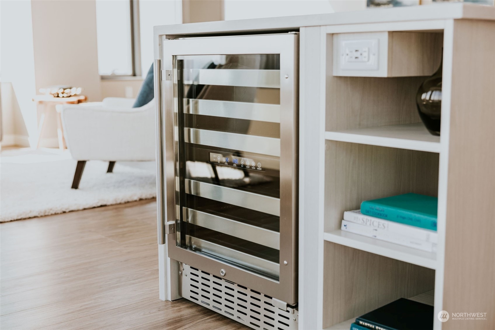 1340 4th Avenue, Unit 5707 Seattle, WA 98101 - Photo 5 of 25