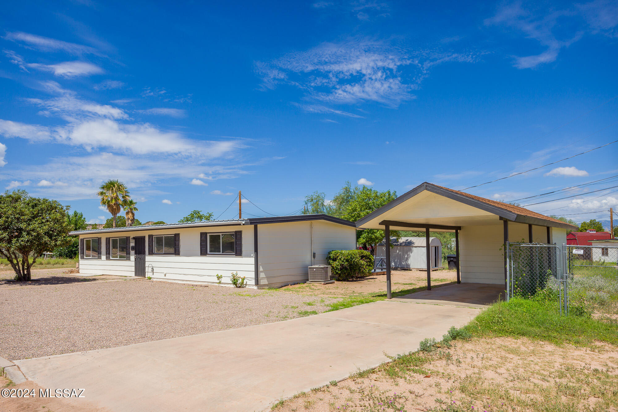 660 High Street Benson, AZ 85602 - Photo 1 of 24