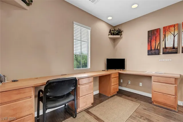 $2,550 | 8208 Seven Falls Street, North Las Vegas, NV 89085