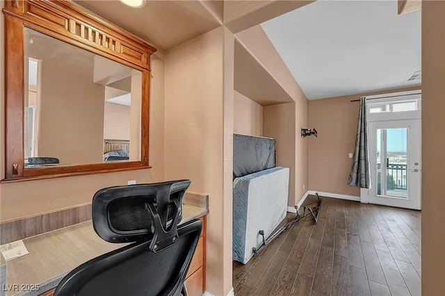 $2,550 | 8208 Seven Falls Street, North Las Vegas, NV 89085