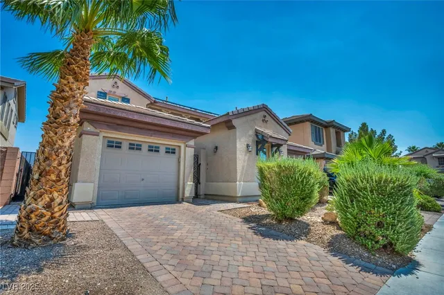 $2,550 | 8208 Seven Falls Street, North Las Vegas, NV 89085