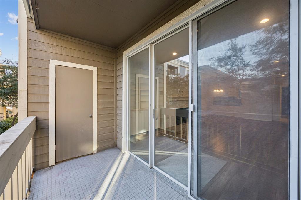 5310 Keller Springs Road, Unit 221 Dallas, TX 75248 - Photo 23 of 29 a view of outdoor space