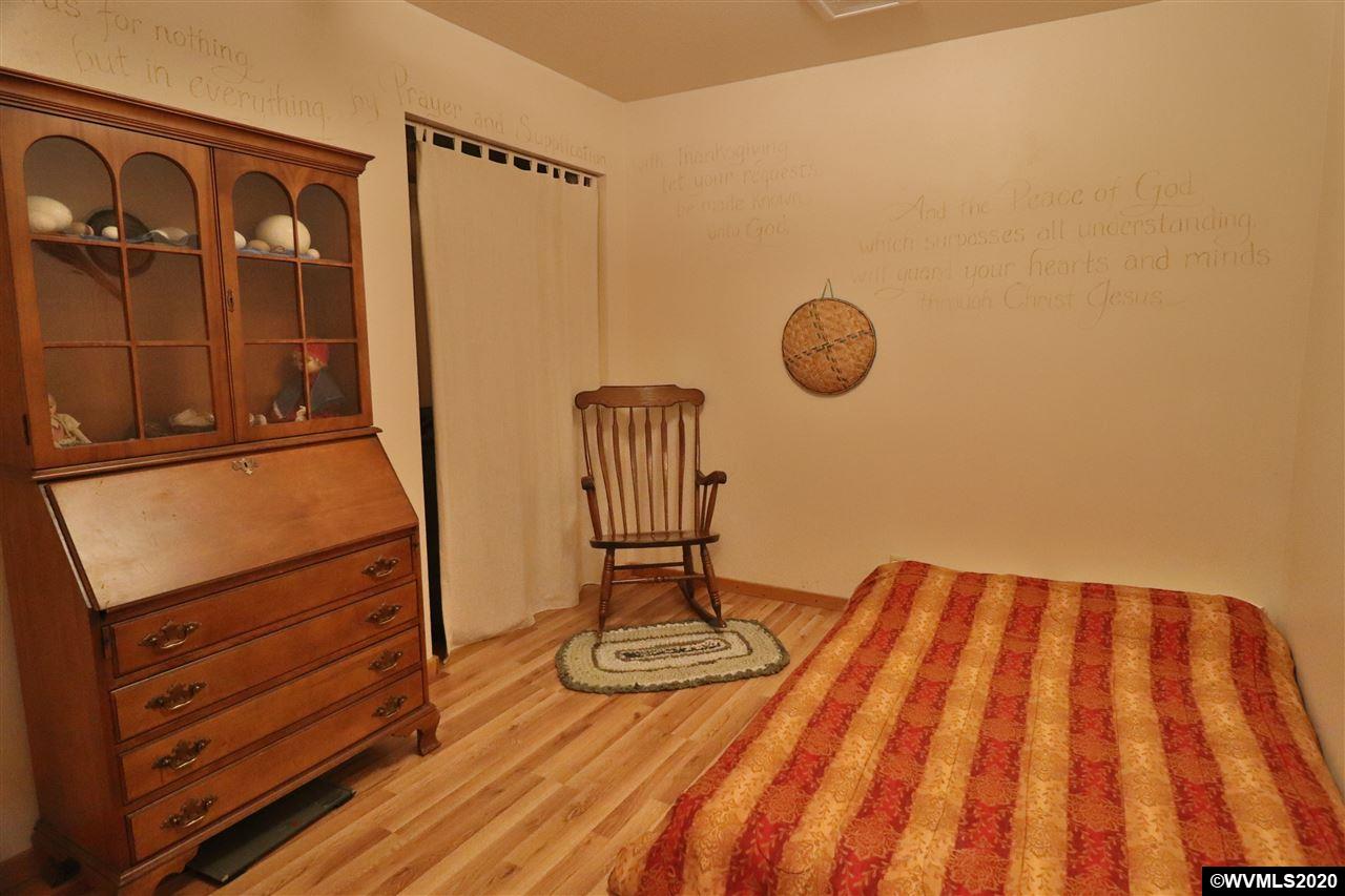 13565 Duckflat Road Southeast Turner, OR 97392 - Photo 16 of 29 Gallery Image 16