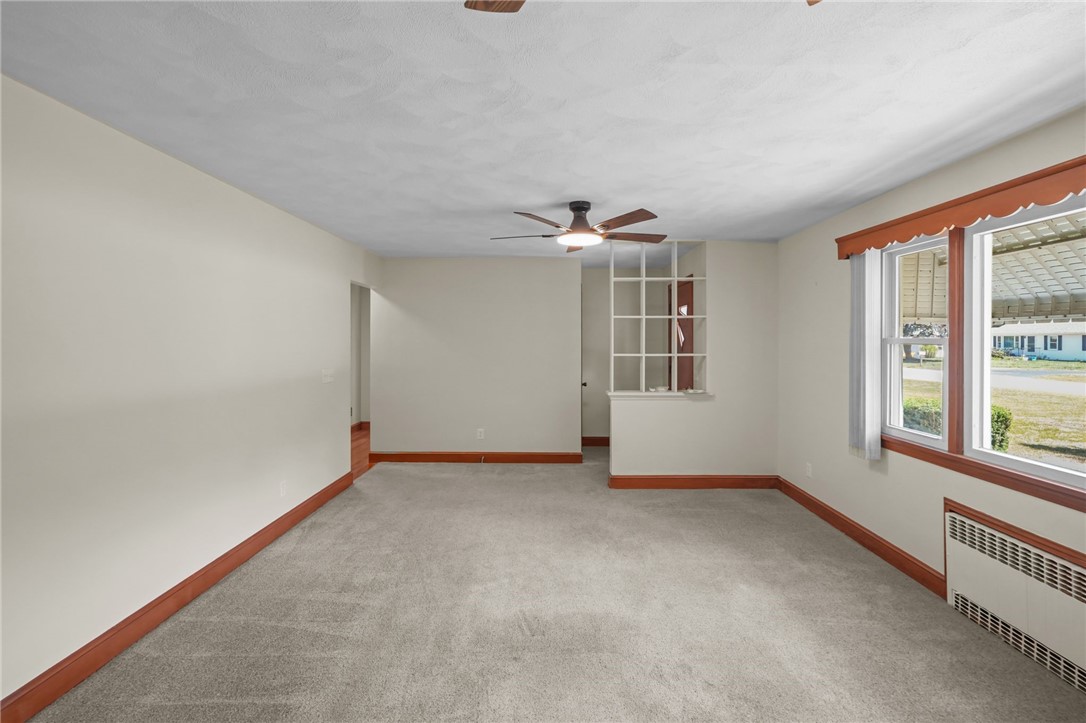 2 North Capalbo Drive Westerly, RI 02808 - Photo 5 of 34