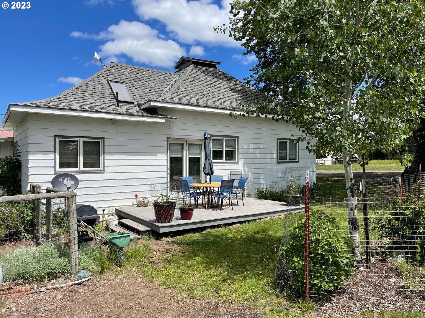 809 South Lake Street Joseph, OR 97846 - Photo 27 of 38 a view of a backyard with sitting area