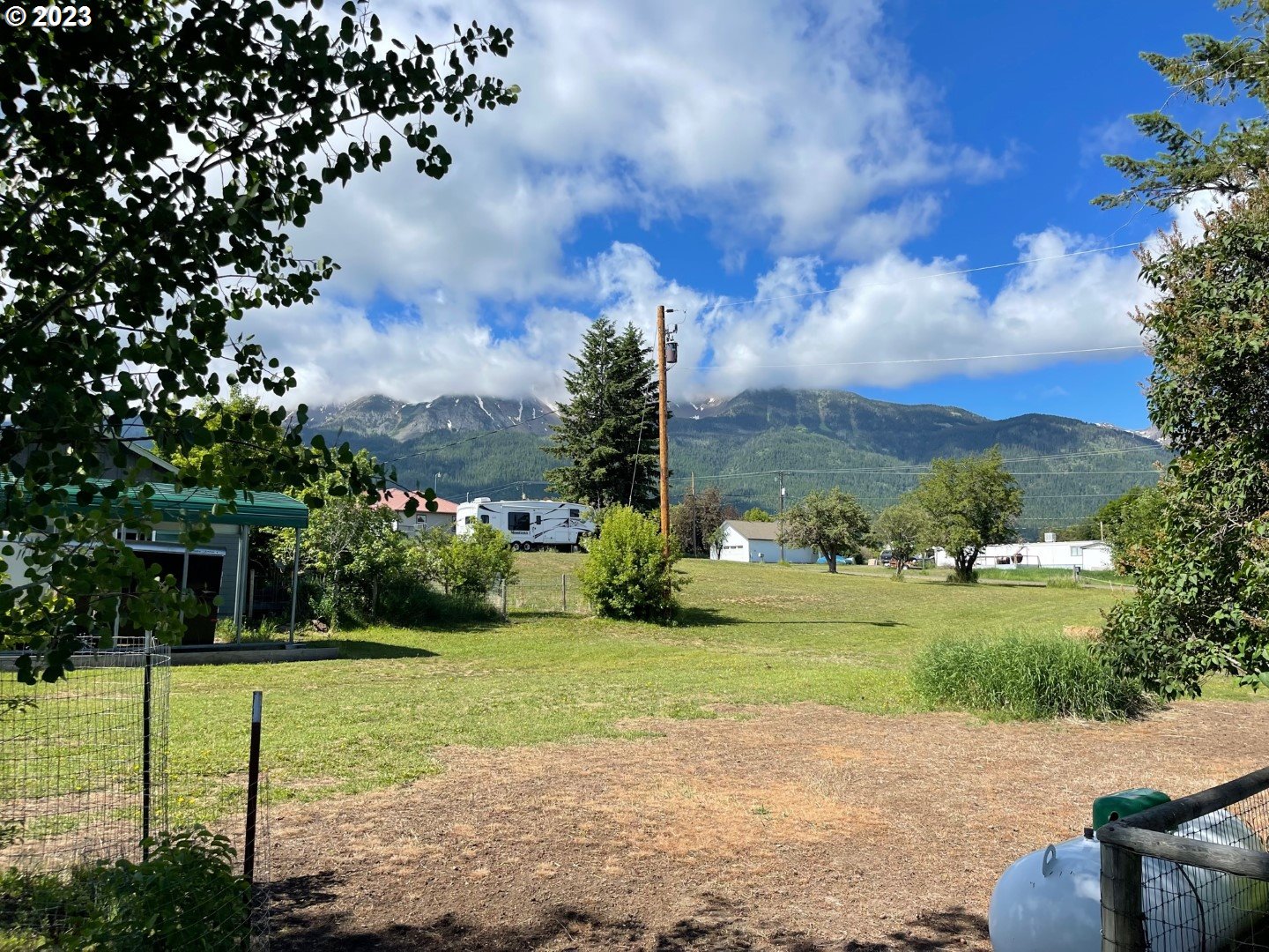 809 South Lake Street Joseph, OR 97846 - Photo 37 of 38 a view of a garden with a houses