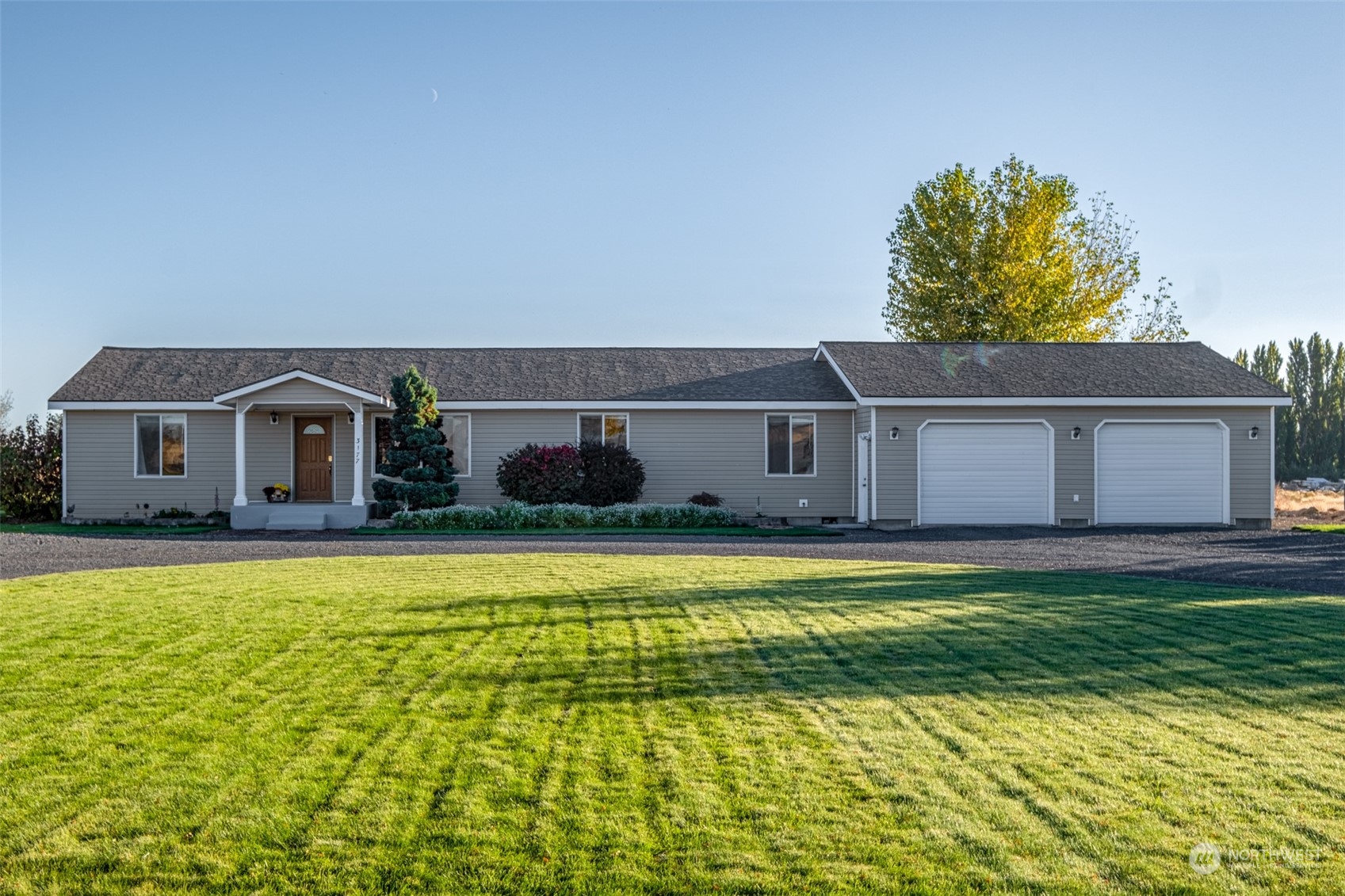 3177 12.8 Road Northwest Ephrata, WA 98823 - Photo 4 of 34 Gallery Image 4