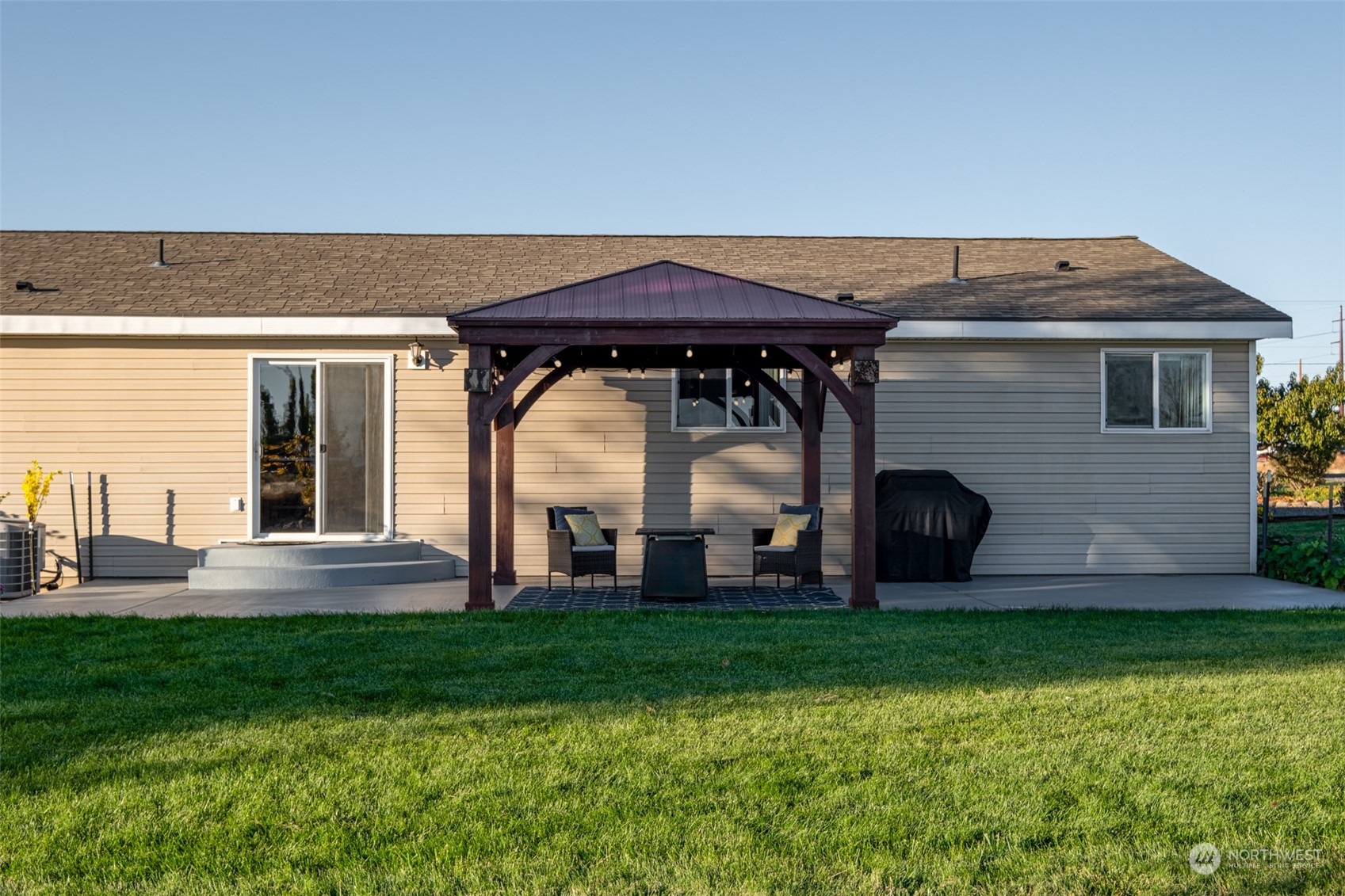 3177 12.8 Road Northwest Ephrata, WA 98823 - Photo 8 of 34 Gallery Image 8