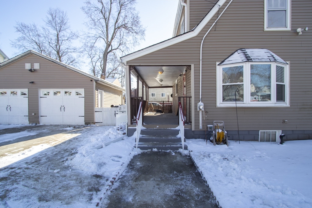 3 Mortimer Street Springfield, MA 01109 - Photo 2 of 34 Gallery Image 2