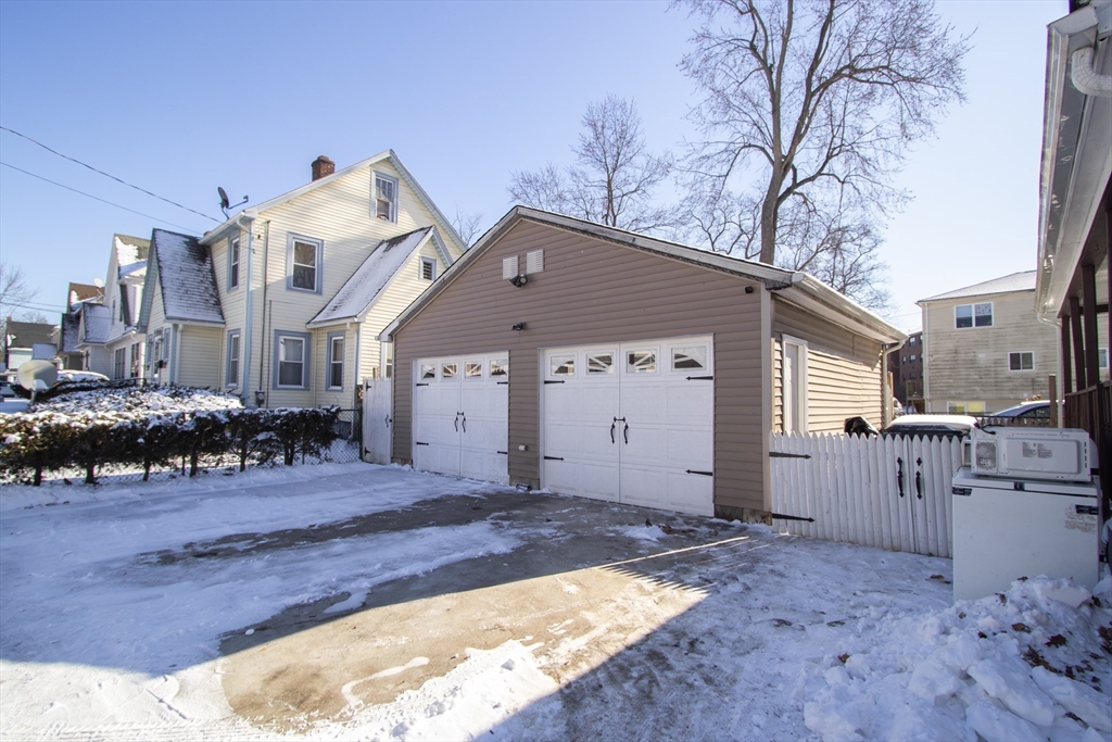 3 Mortimer Street Springfield, MA 01109 - Photo 3 of 34 Gallery Image 3